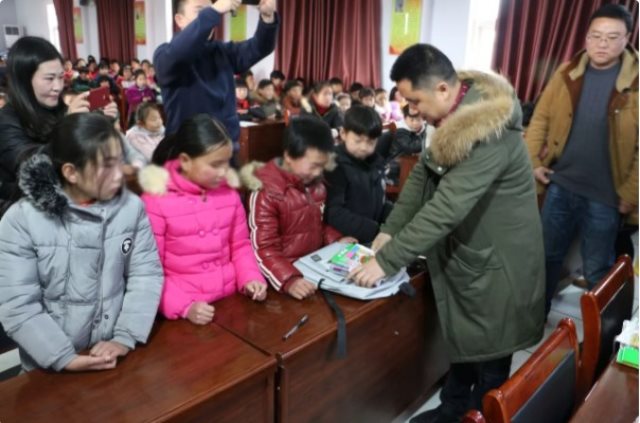 1518401561101942.jpg 212.jpg